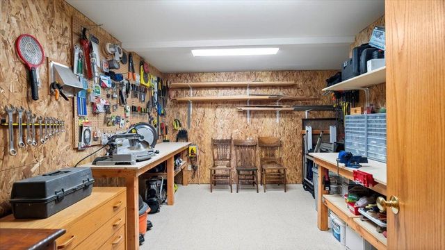 304 E Burk Rd, Colbert, WA 99005