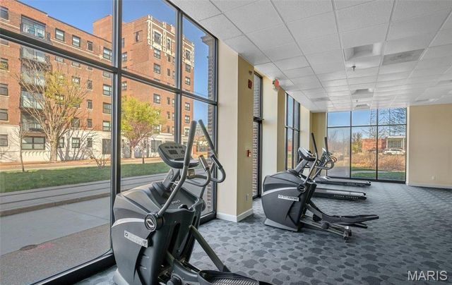 5696 Kingsbury Avenue 406, St Louis, MO 63112