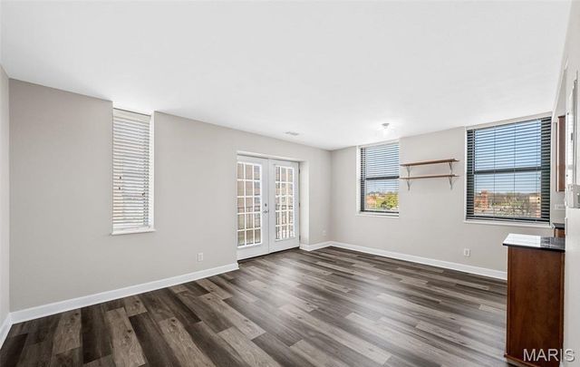 5696 Kingsbury Avenue 406, St Louis, MO 63112