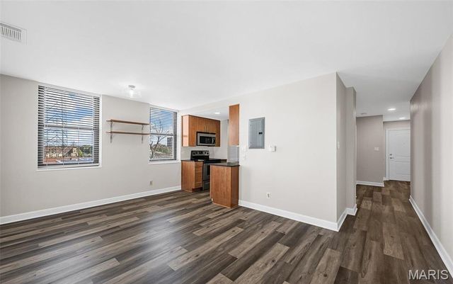 5696 Kingsbury Avenue 406, St Louis, MO 63112