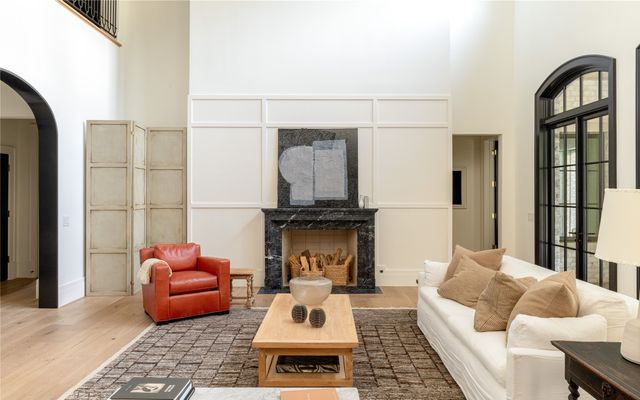 4405 Wildwood, Dallas, TX 75209