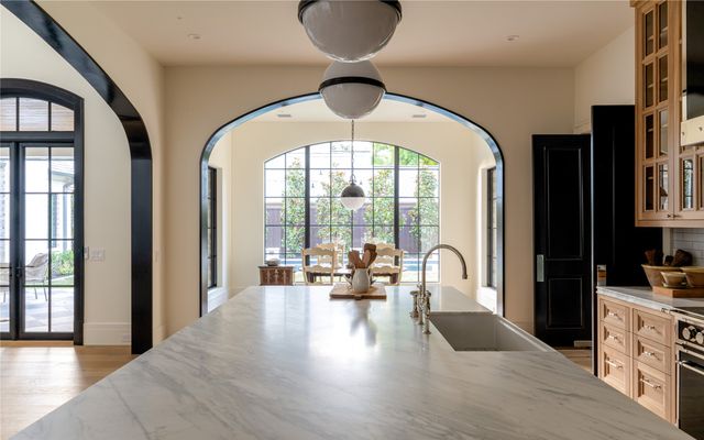 4405 Wildwood, Dallas, TX 75209