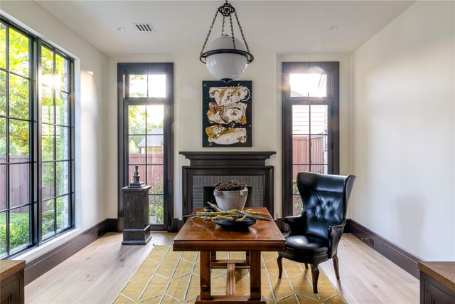 4405 Wildwood, Dallas, TX 75209
