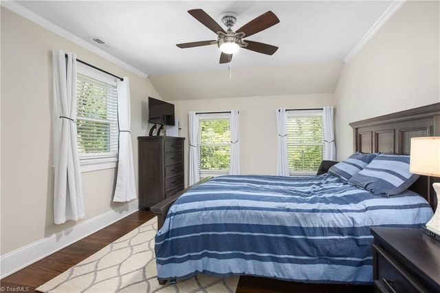 105 Cottonwood Drive, Jamestown, NC 27282