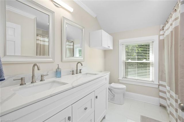 105 Cottonwood Drive, Jamestown, NC 27282