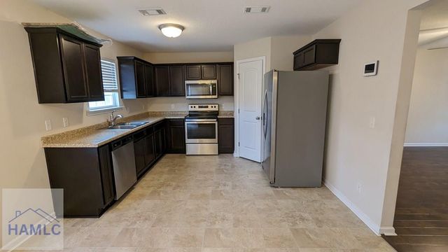 1318 Evergreen Trail, Hinesville, GA 31313