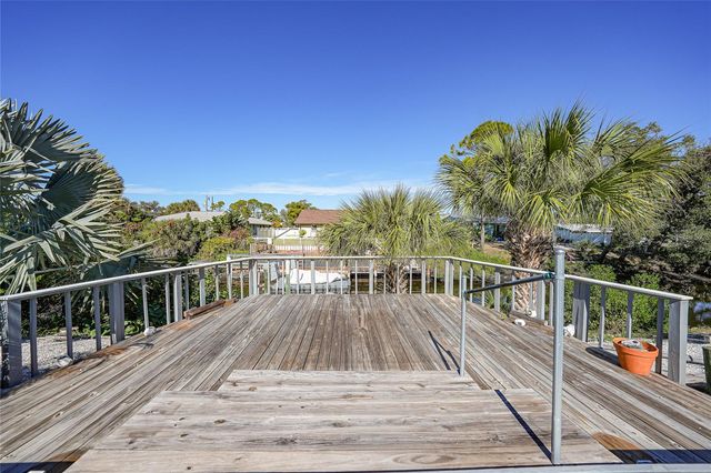 2136 PENNSYLVANIA AVENUE, Englewood, FL 34224