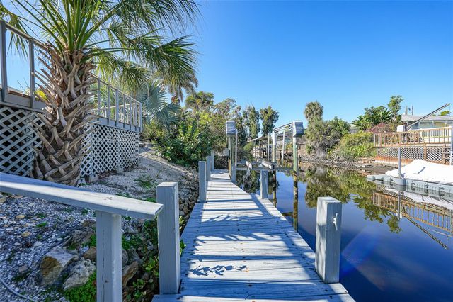 2136 PENNSYLVANIA AVENUE, Englewood, FL 34224