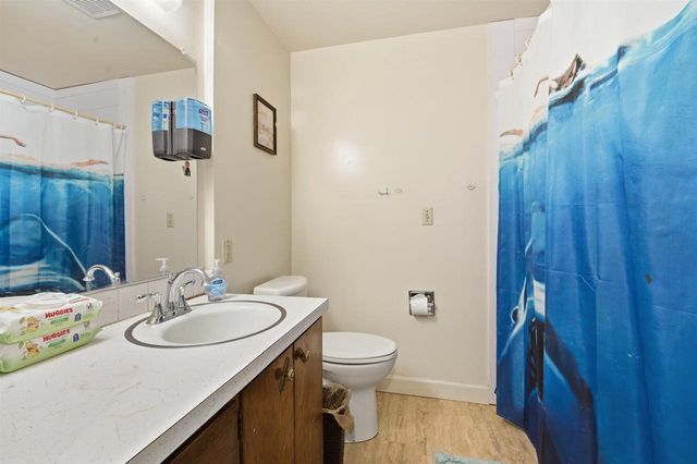 2325 N BALLARD ROAD, Appleton, WI 54911