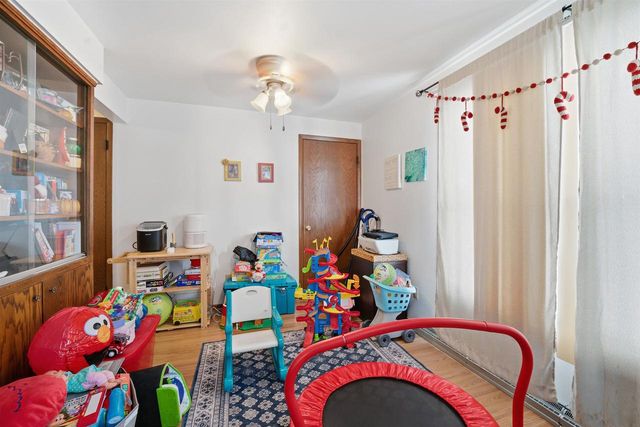 2325 N BALLARD ROAD, Appleton, WI 54911