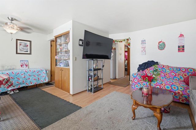 2325 N BALLARD ROAD, Appleton, WI 54911