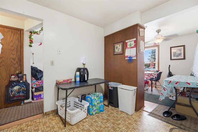 2325 N BALLARD ROAD, Appleton, WI 54911