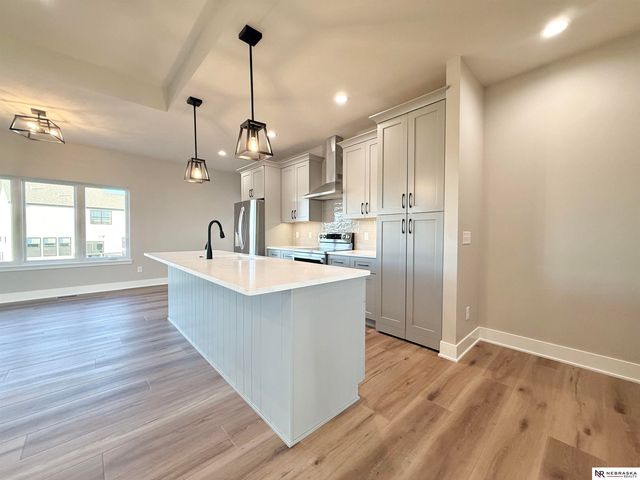 7630 Ponce Drive, Lincoln, NE 68516