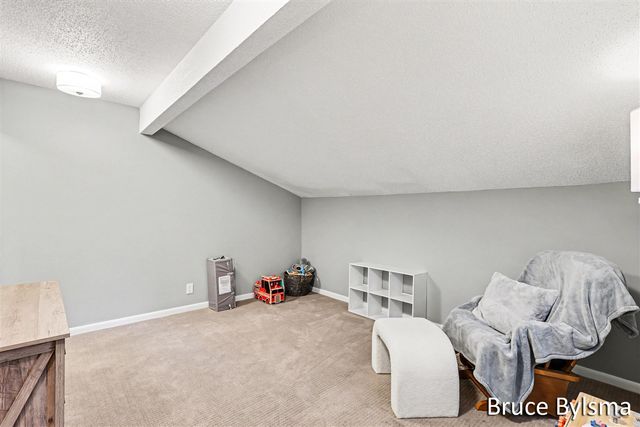 17570 Parkwood Drive A, Spring Lake, MI 49456
