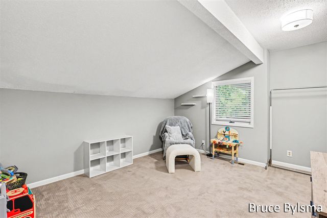 17570 Parkwood Drive A, Spring Lake, MI 49456