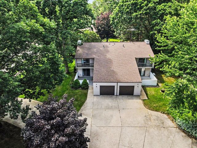 17570 Parkwood Drive A, Spring Lake, MI 49456