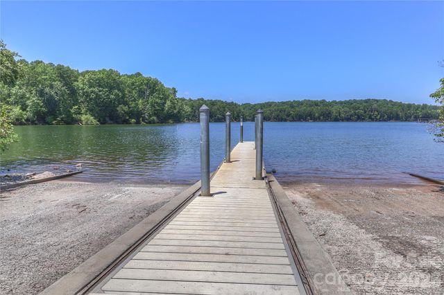372 Kenway Loop, Mooresville, NC 28117