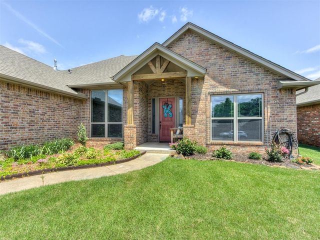 4725 Rosewood Court, Noble, OK 73068
