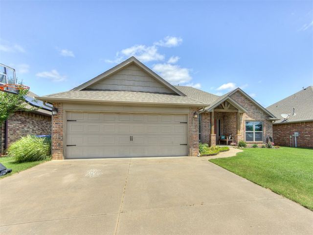 4725 Rosewood Court, Noble, OK 73068