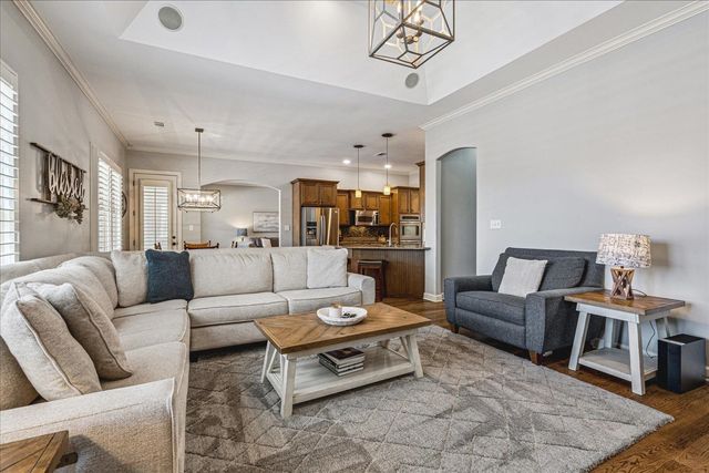 1621 BRACKENSHIRE LN, Collierville, TN 38017