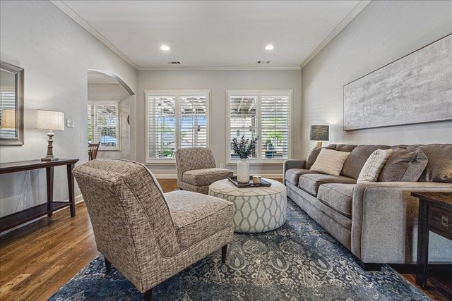 1621 BRACKENSHIRE LN, Collierville, TN 38017