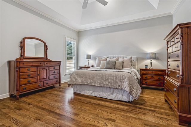 1621 BRACKENSHIRE LN, Collierville, TN 38017