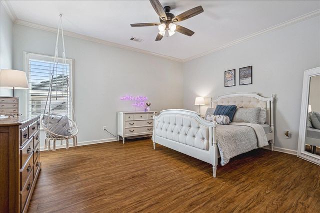 1621 BRACKENSHIRE LN, Collierville, TN 38017