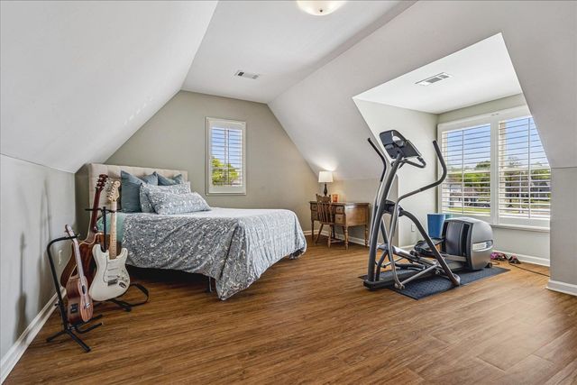 1621 BRACKENSHIRE LN, Collierville, TN 38017