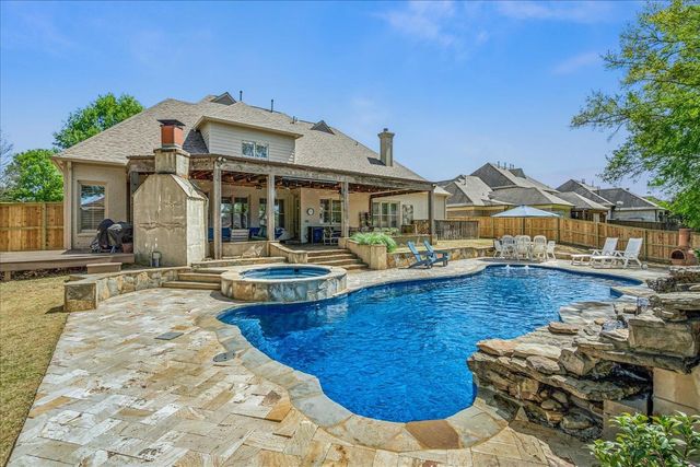 1621 BRACKENSHIRE LN, Collierville, TN 38017