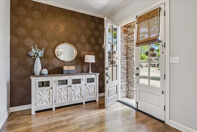 1621 BRACKENSHIRE LN, Collierville, TN 38017