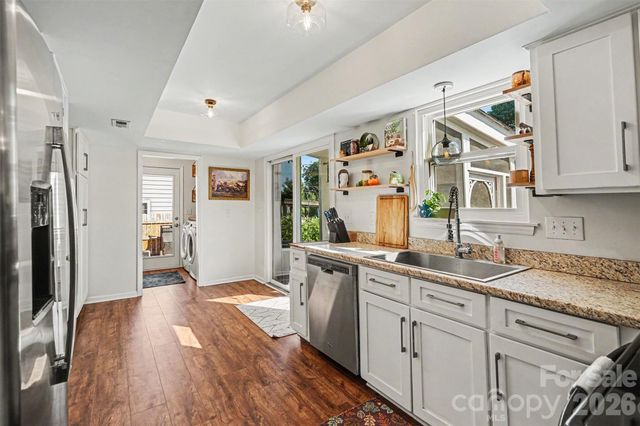 8521 Milton Morris Drive, Charlotte, NC 28227