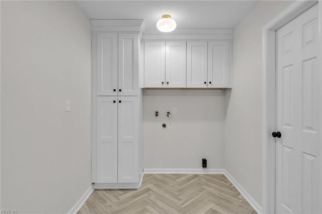 401 Piney Point RD, Yorktown, VA 23692