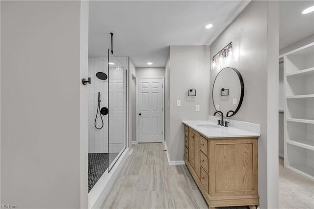 401 Piney Point RD, Yorktown, VA 23692