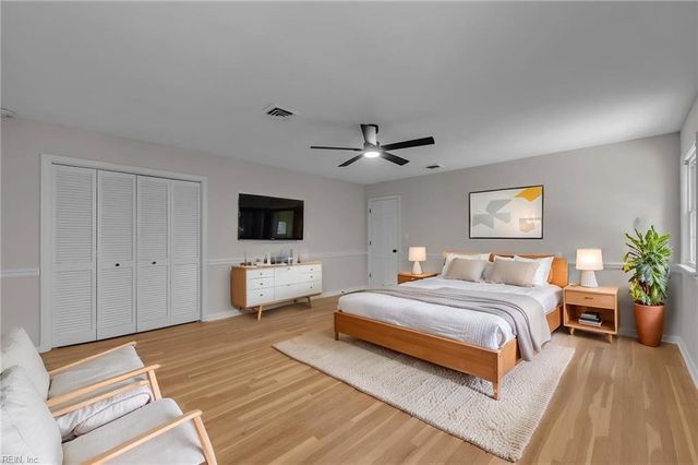 401 Piney Point RD, Yorktown, VA 23692