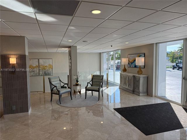 2701 N Ocean Boulevard 14B, Fort Lauderdale, FL 33308