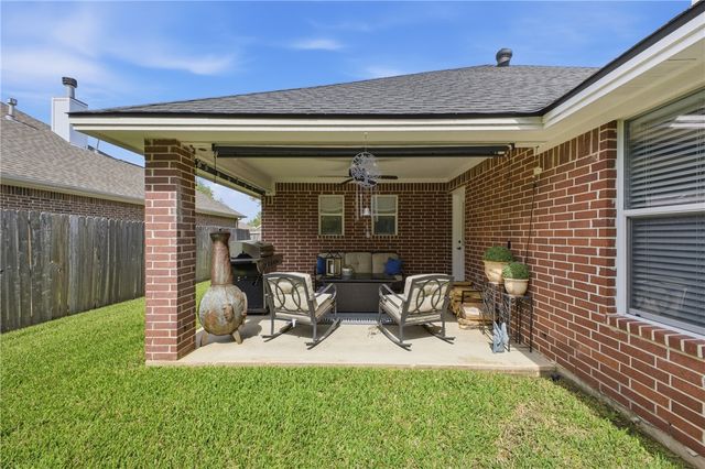 8414 Lauren Drive, College Station, TX 77845