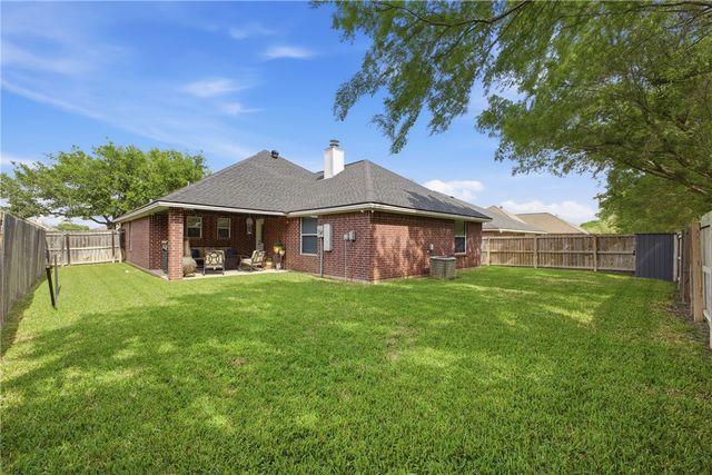 8414 Lauren Drive, College Station, TX 77845