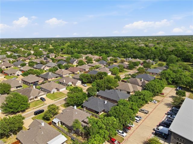 8414 Lauren Drive, College Station, TX 77845