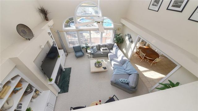 2516 Sanderson LN, Virginia Beach, VA 23456