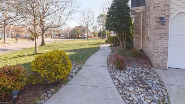 2516 Sanderson LN, Virginia Beach, VA 23456