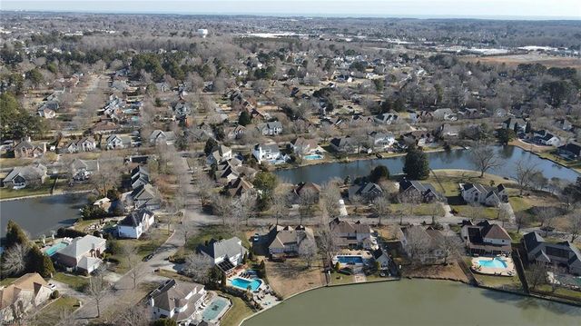 2516 Sanderson LN, Virginia Beach, VA 23456