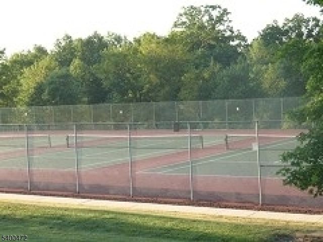 272 Potomac Dr 272, Bernards Twp., NJ 07920