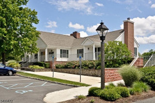 272 Potomac Dr 272, Bernards Twp., NJ 07920