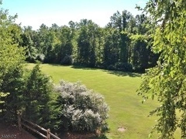 272 Potomac Dr 272, Bernards Twp., NJ 07920