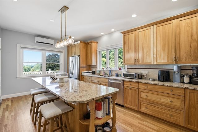 70 Park Avenue, Stoneham, MA 02180