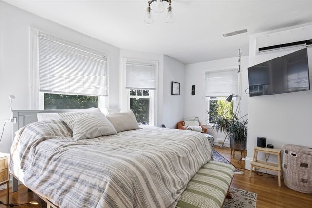 70 Park Avenue, Stoneham, MA 02180