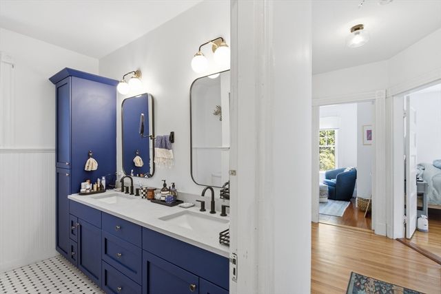70 Park Avenue, Stoneham, MA 02180