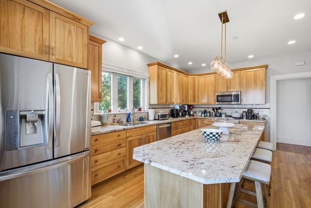70 Park Avenue, Stoneham, MA 02180