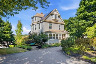 70 Park Avenue, Stoneham, MA 02180
