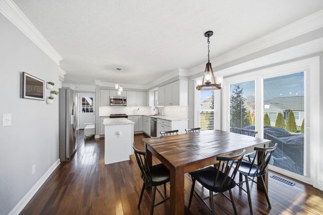 2054 Stargrass Avenue, Grove City, OH 43123